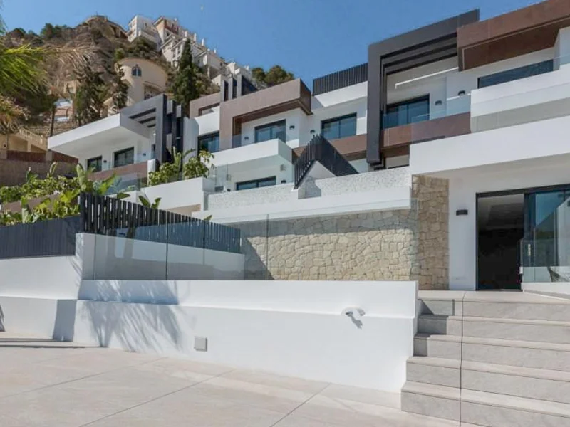 Luxe duplex appartement in Benidorm met zeezicht en privézwembad