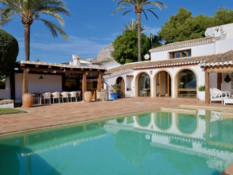 Charmante villa in Jávea met privézwembad en tuin