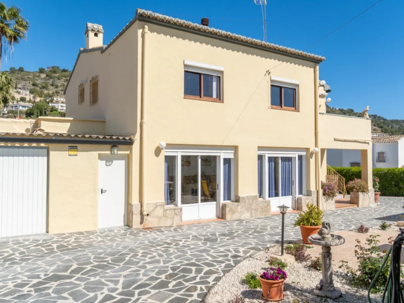 Villa met zes slaapkamers in Jávea met zeezicht en onafhankelijk appartement