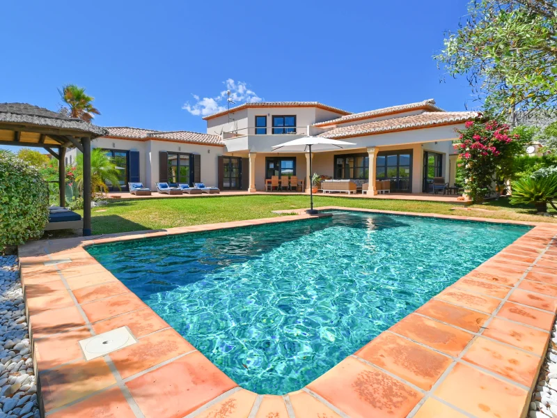 Exclusieve luxe villa met panoramisch uitzicht in Beniarbeig