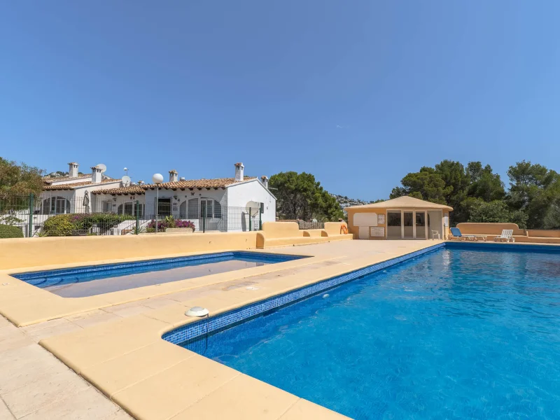 Bungalow te koop in Moraira Park, Pinar de l'Advocat - Cometa met gemeenschappelijk zwembad
