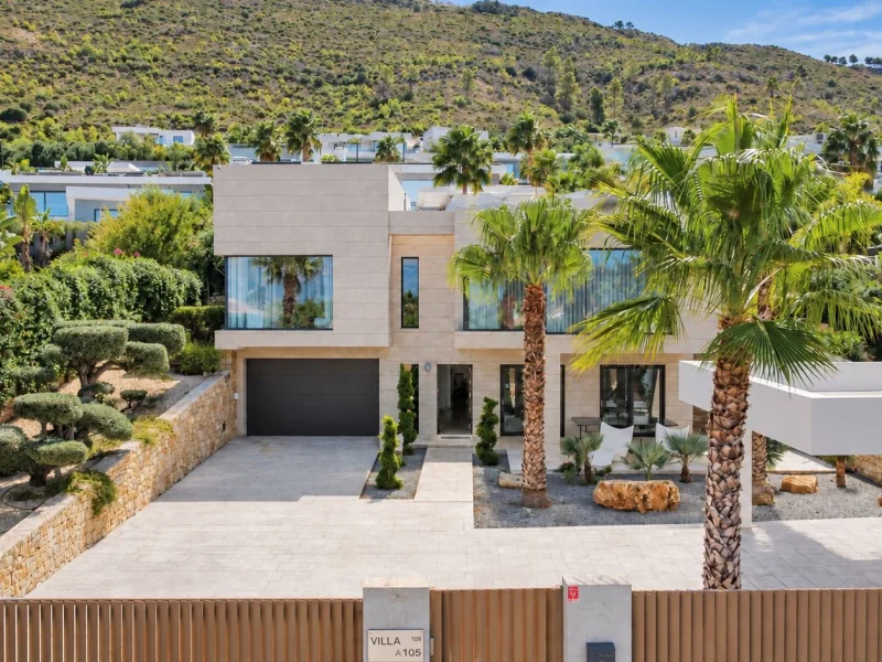 Villa te koop in Jávea met privézwembad en wellnessruimte