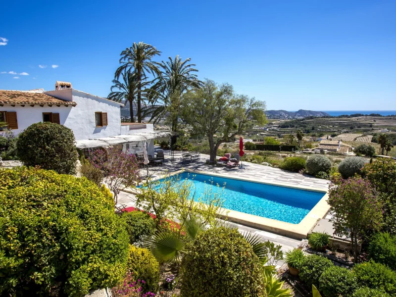 Traditionele mediterrane finca in Teulada met zeezicht