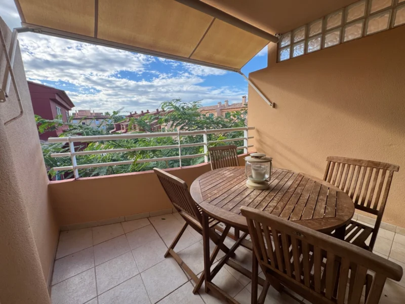 Appartement met terras en privéparkeerplaats in Jávea
