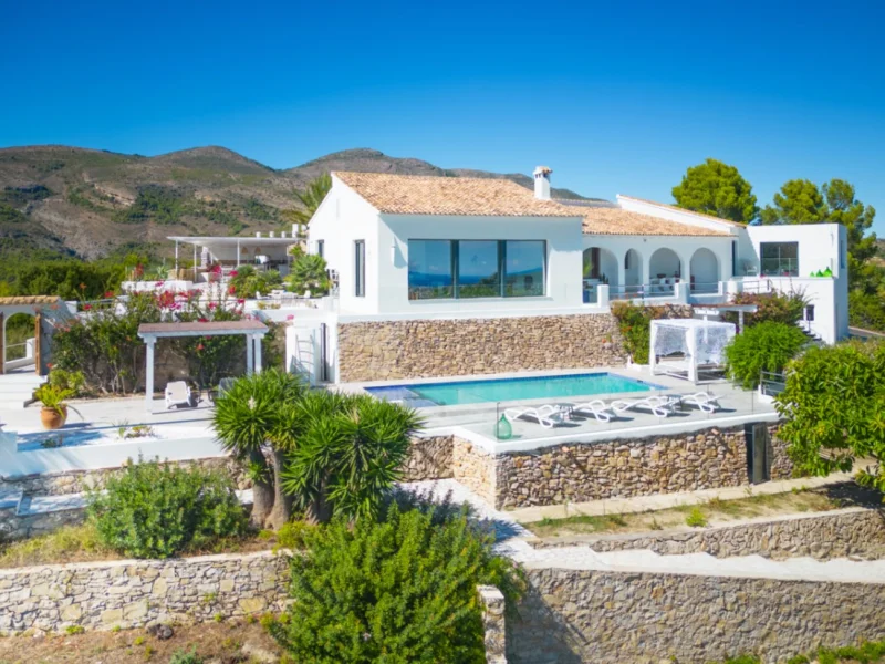 Chalet in Benissa met panoramisch zeezicht en privézwembad