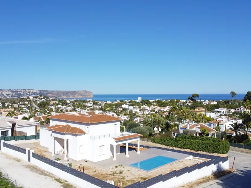 Moderne villa met zeezicht in Pinosol, Jávea