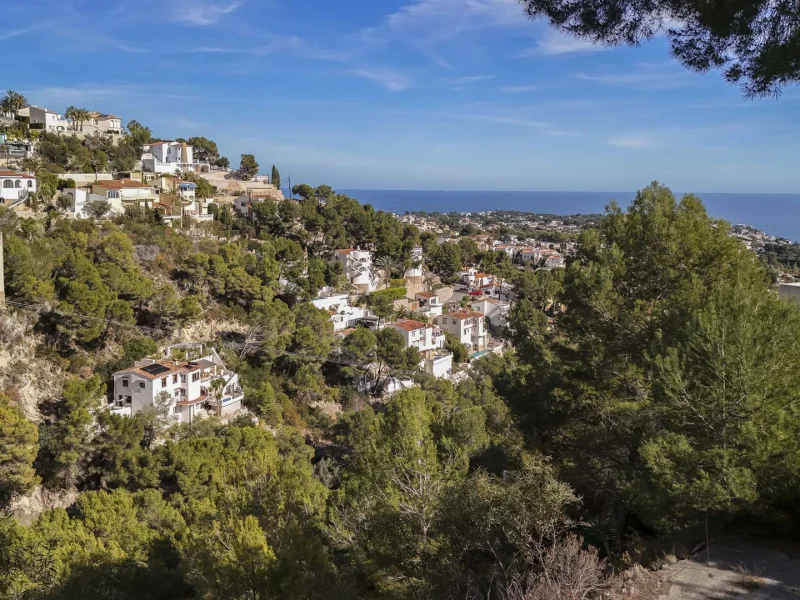 Landelijk perceel in Benissa met zeezicht en natuurlijke omgeving