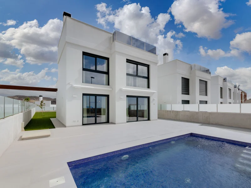 Moderne villa met uitzicht op zee en golf in El Campello