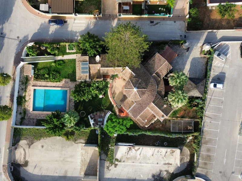 Charmante villa te koop in Jávea Pueblo, met privézwembad