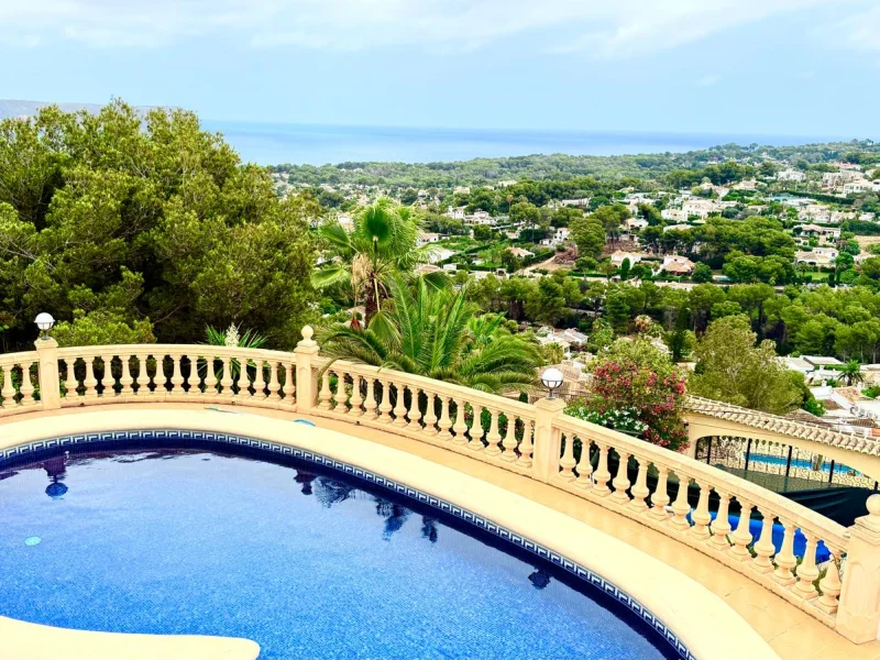 Villa in Ibizastijl in Jávea, Costa Nova met zeezicht
