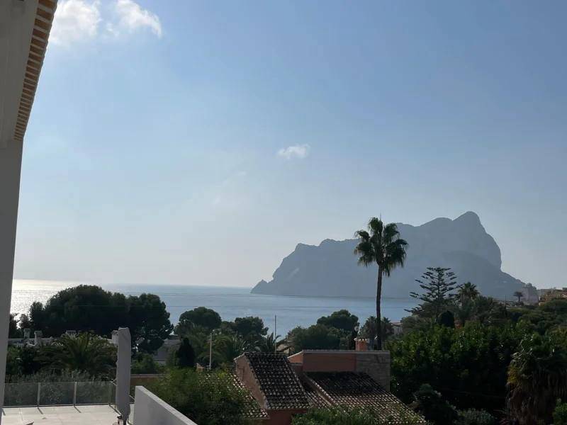 Bouwgrond met zeezicht in Bassetes Calpe, Calpe