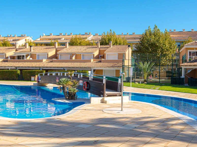 Appartement in Jávea, Arenal met zwembad en fitnessruimte