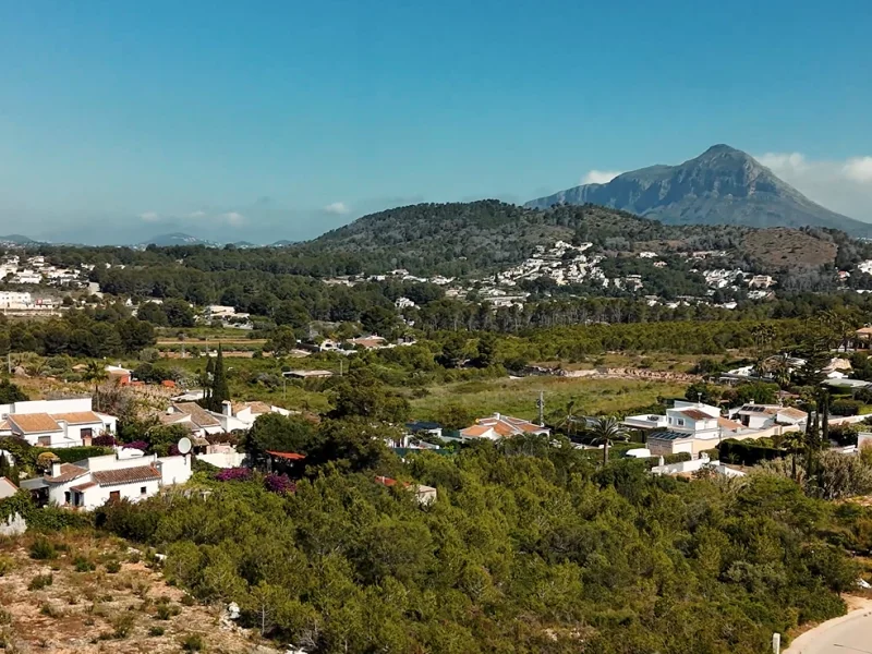 Nieuwbouw villa in Jávea met uitzicht op de Montgó