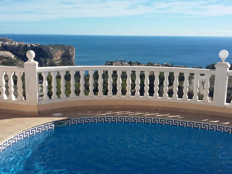 Villa te Koop in Cumbre del Sol, Benitachell, met Zeezicht