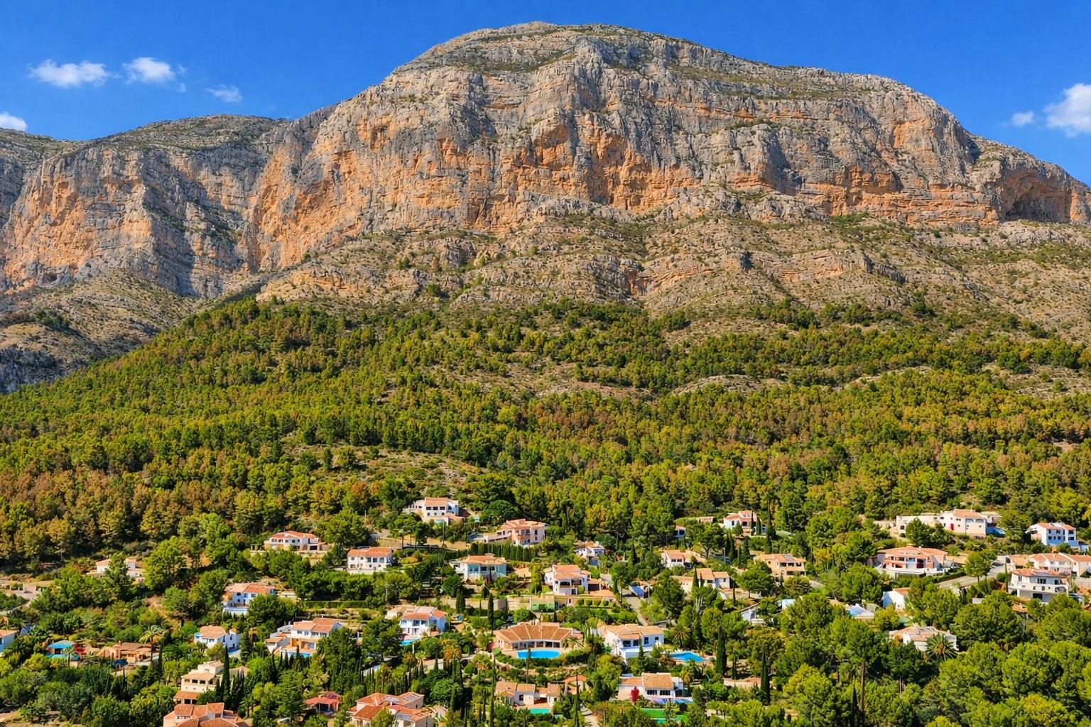 Huizen te koop in Montgó (Jávea)