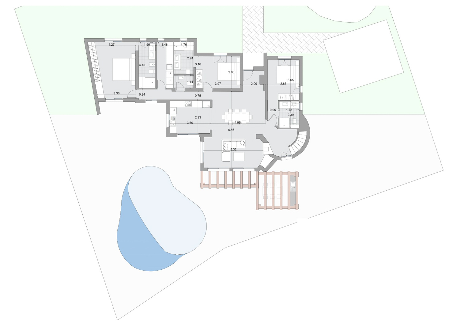 Gedetailleerde plattegrond van de hoofdverdieping met de indeling van de slaapkamers, open woonkamer en het buitengedeelte met zwembad en pergola.