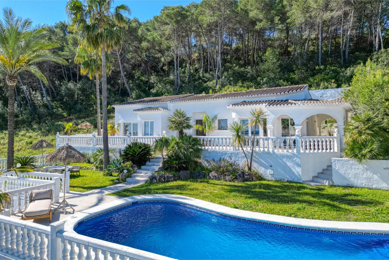 Villa in Jávea Piver: 3 Slaapkamers, Zwembad & Tuin