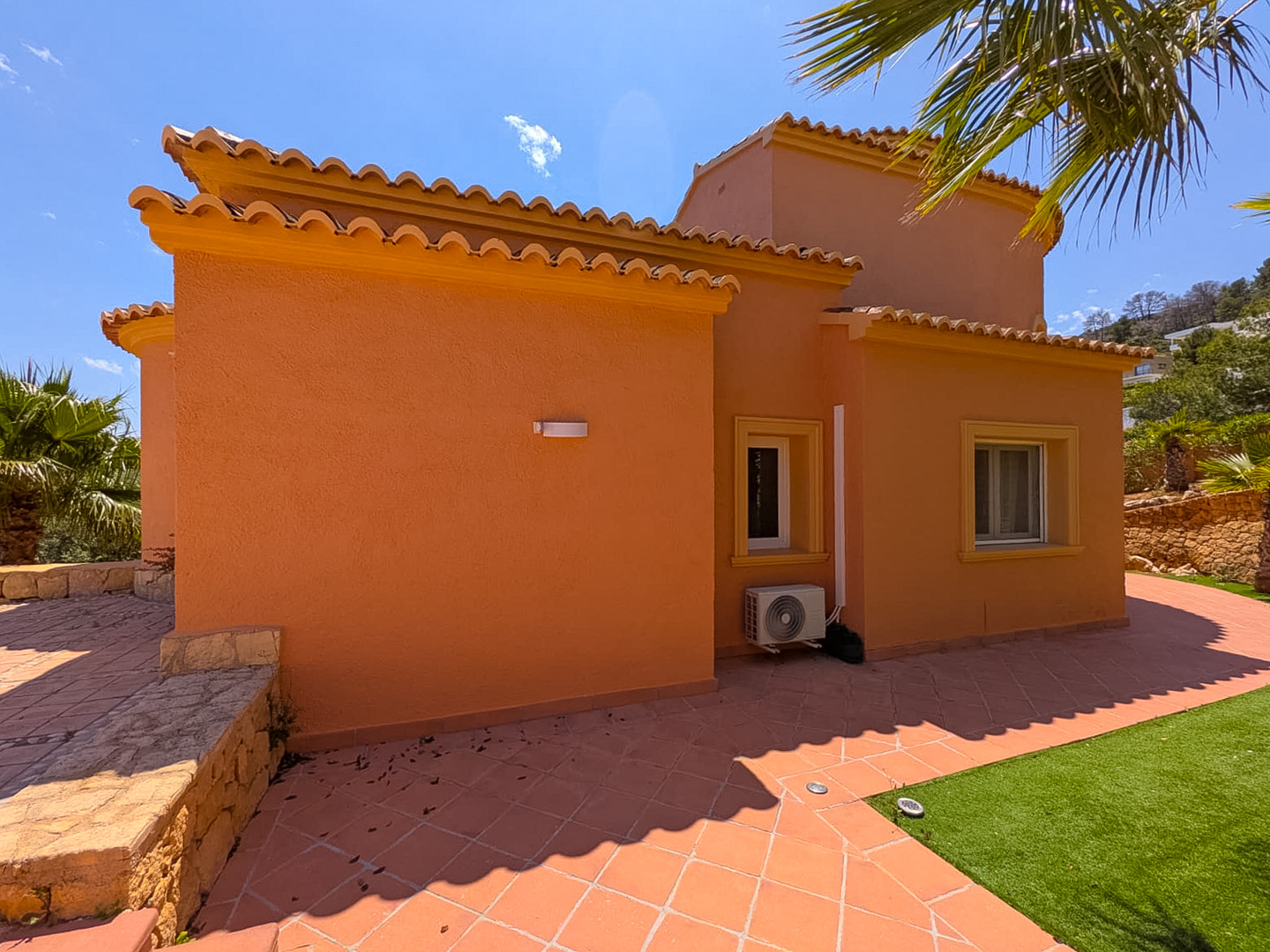Villa Jávea: 3 Slaapkamers, Zwembad & Tuin! €750.000