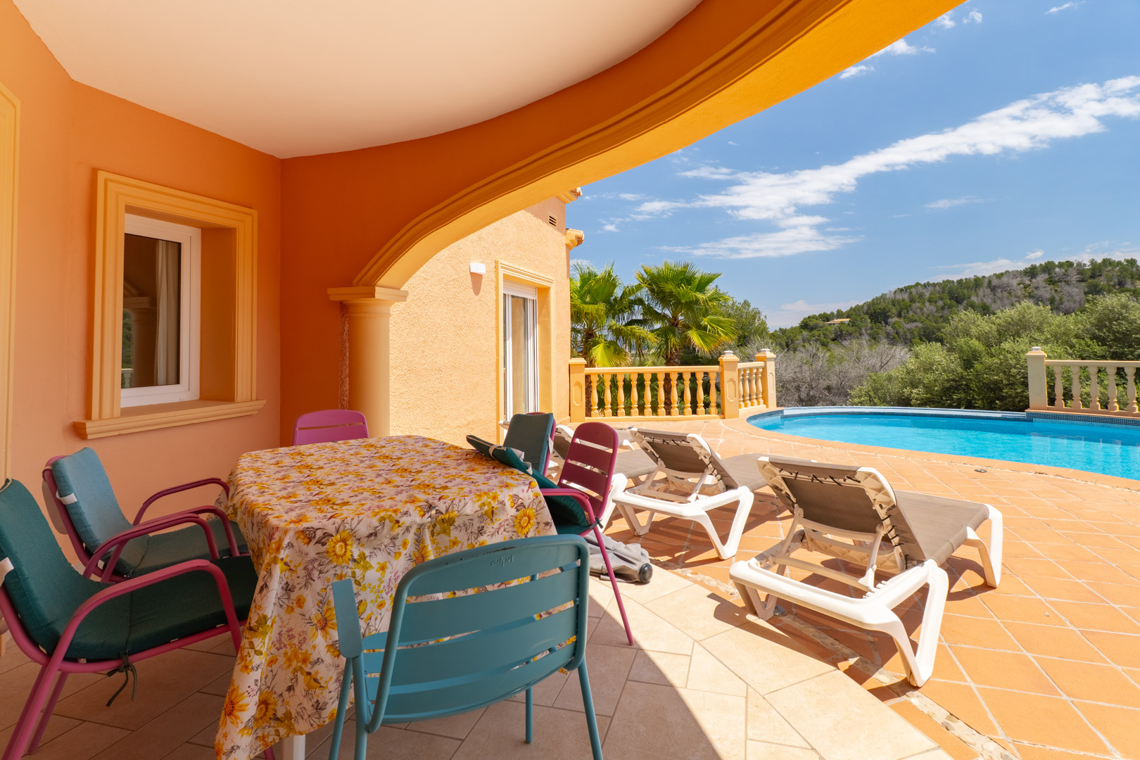 Villa Jávea: 3 Slaapkamers, Zwembad & Tuin! €750.000