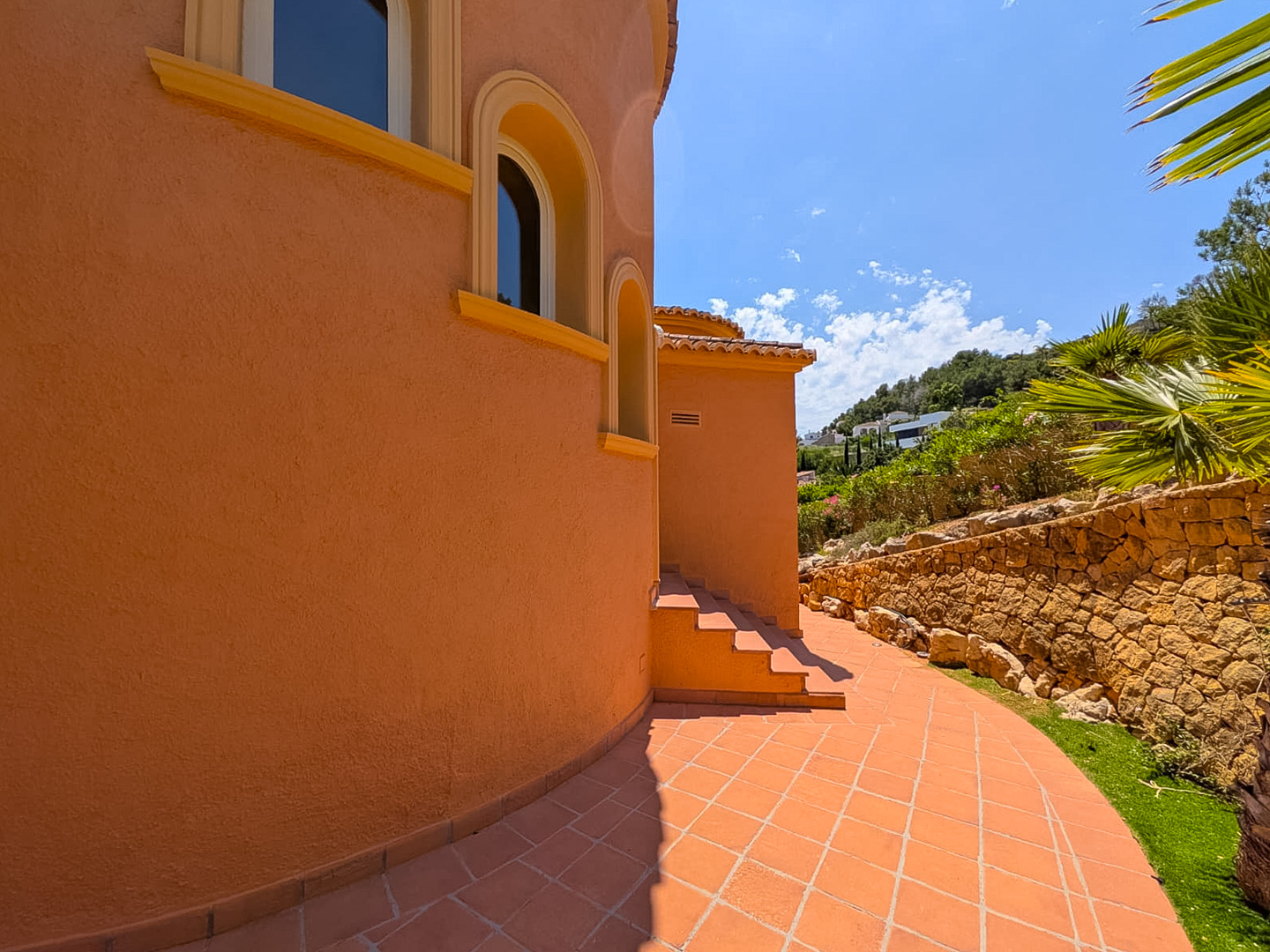 Villa Jávea: 3 Slaapkamers, Zwembad & Tuin! €750.000