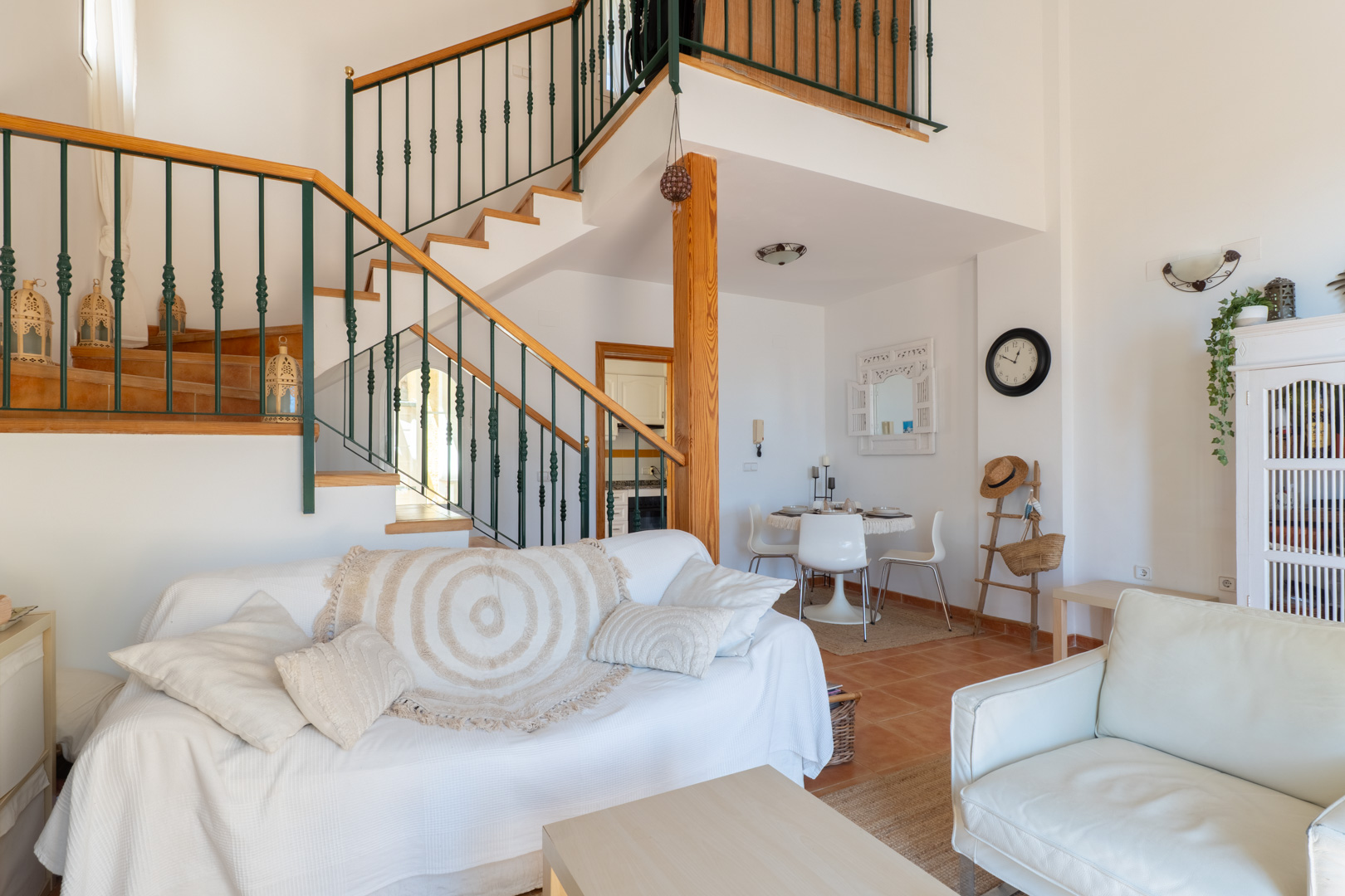 Altea Hills: Ruim 2-Slaapkamer Appartement met Potentie