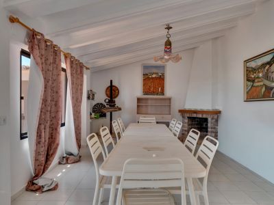 Eetkamer met open haard