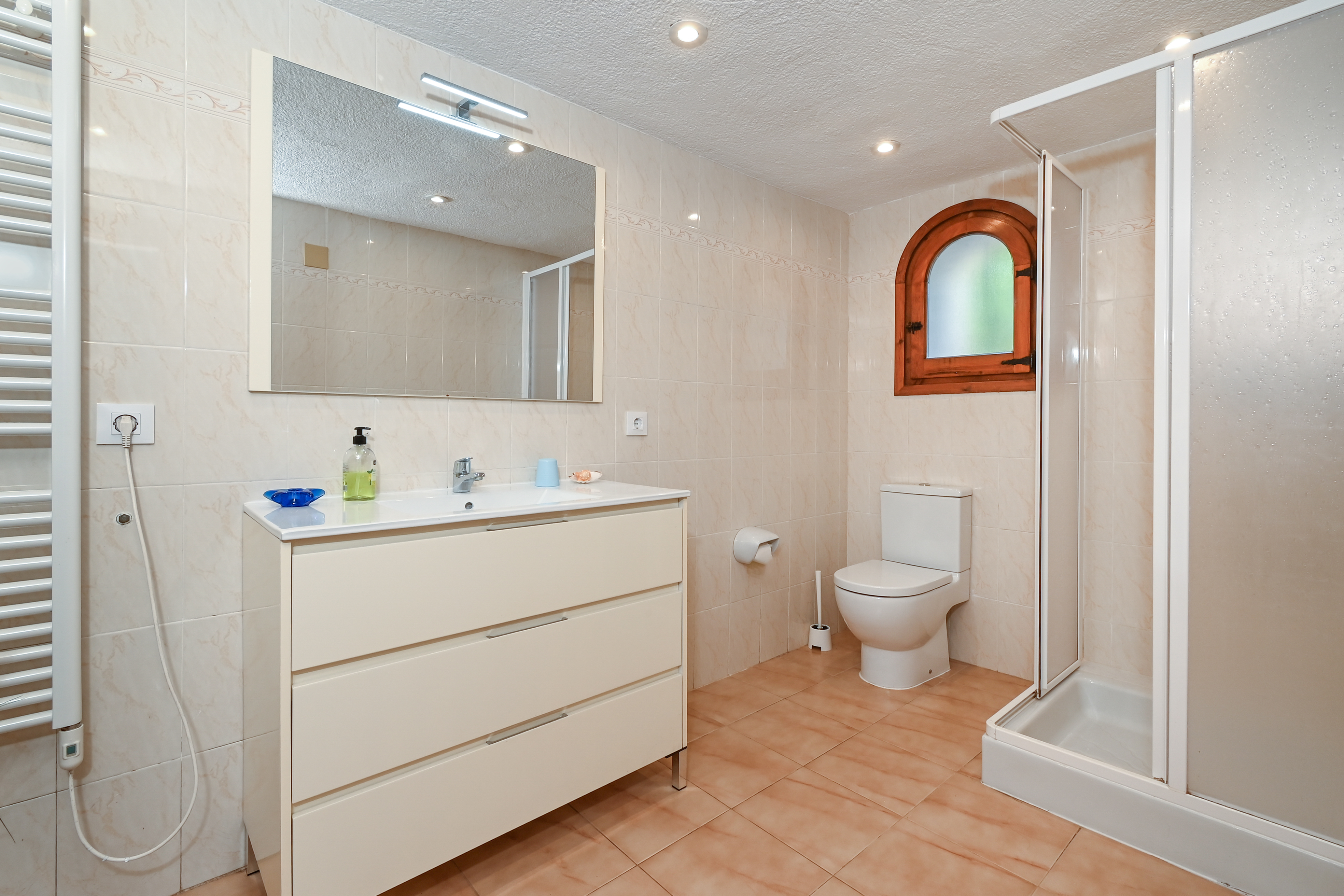 Badkamer met douche