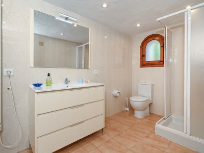 Badkamer met douche