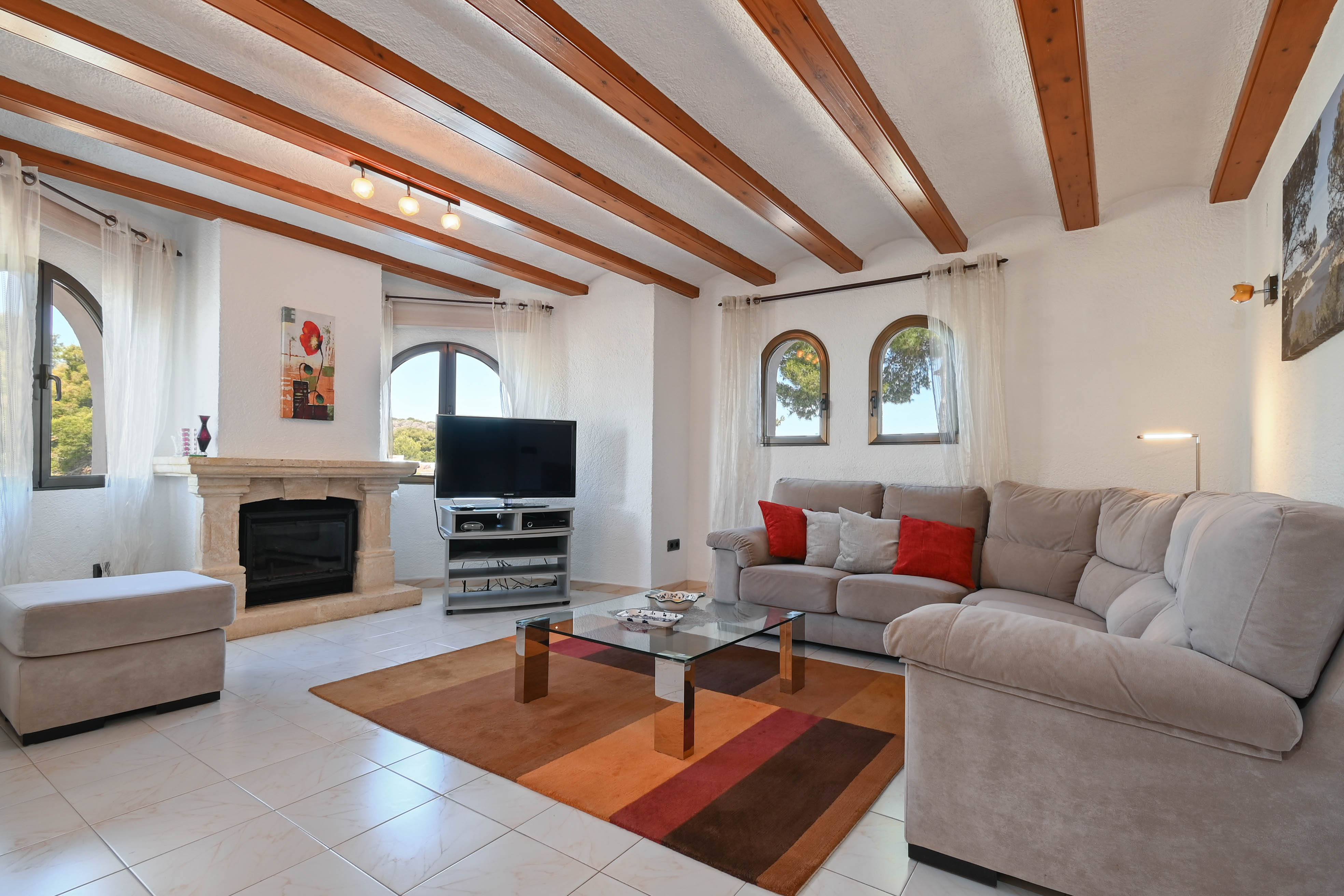 Woonkamer met open haard