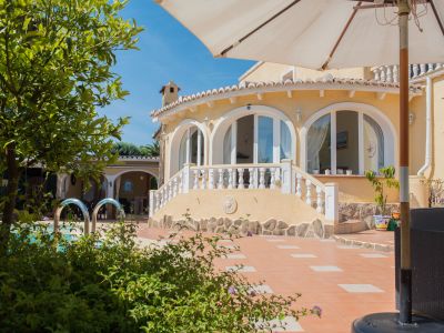 Terras en beglaasde naya