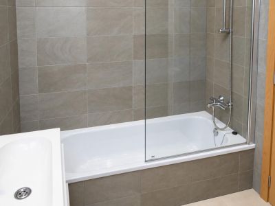 Badkamer met ligbad