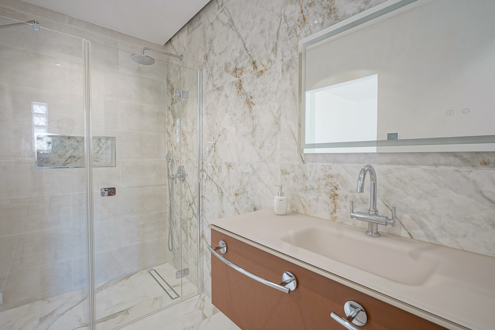 En-suite badkamer