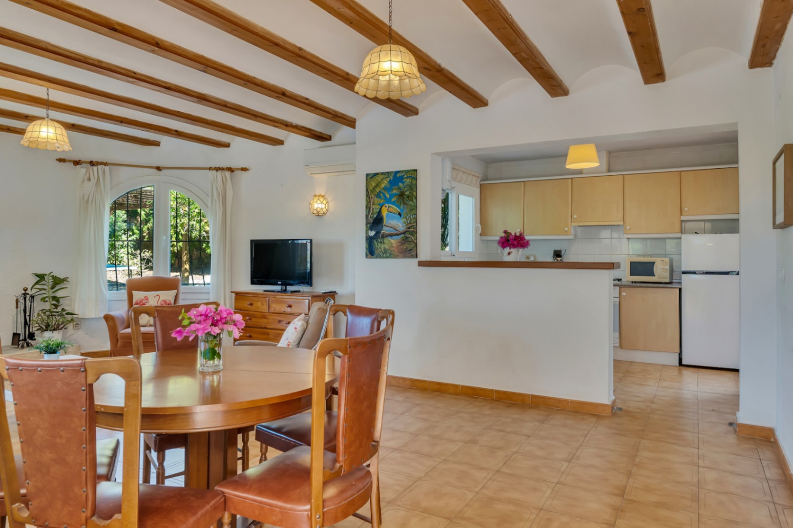 Woonkamer met open keuken