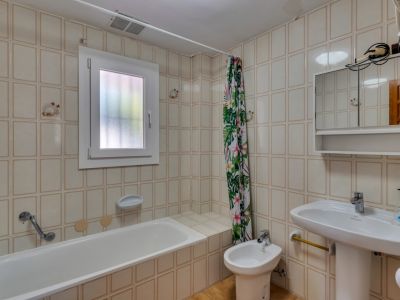 Badkamer met ligbad