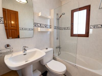 Badkamer met ligbad