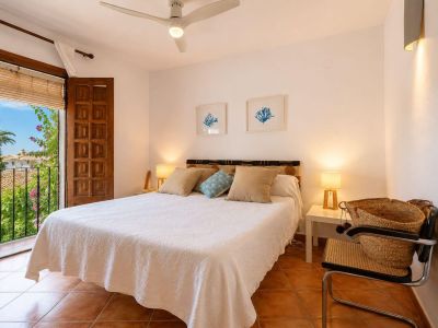Slaapkamer met balkon