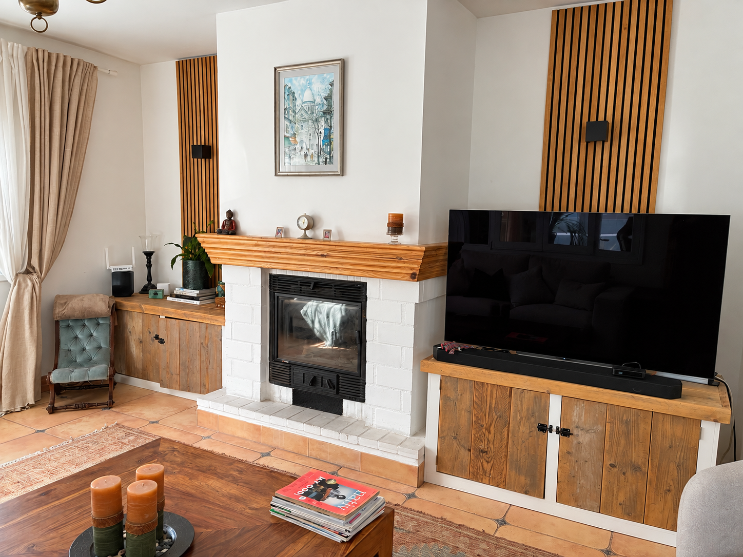 Woonkamer met open haard
