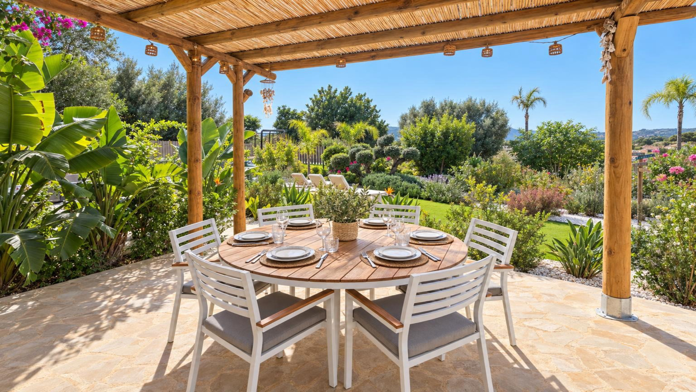 Volledig gerenoveerde villa te koop in Jávea, op enkele minuten lopen van het historisch centrum