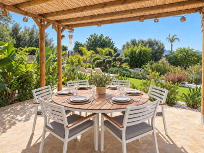 Volledig gerenoveerde villa te koop in Jávea, op enkele minuten lopen van het historisch centrum