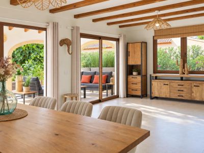 Volledig gerenoveerde villa te koop in Jávea, op enkele minuten lopen van het historisch centrum