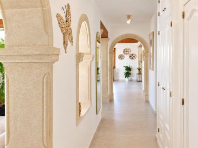 Volledig gerenoveerde villa te koop in Jávea, op enkele minuten lopen van het historisch centrum