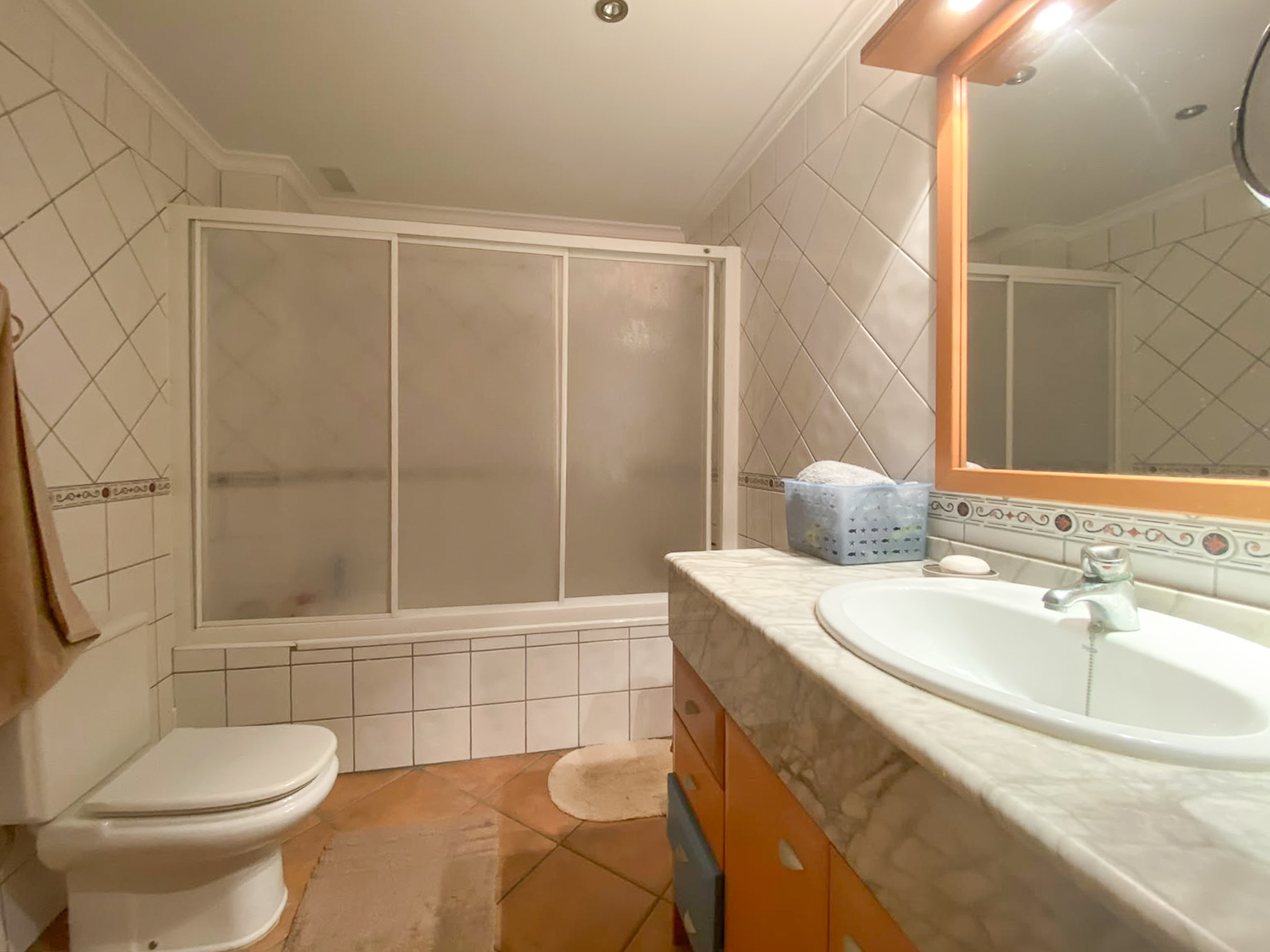 Badkamer met ligbad