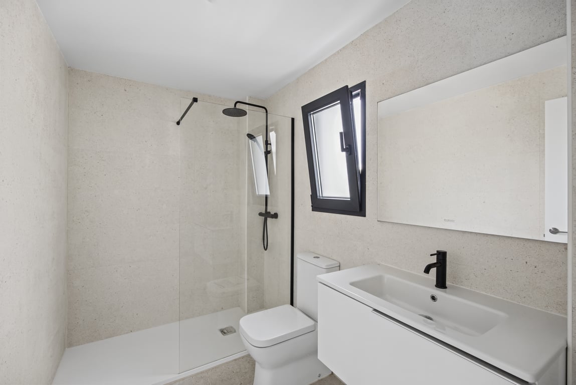 Badkamer met douche