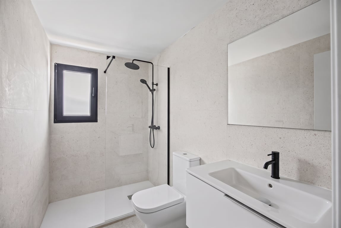 Badkamer met douche