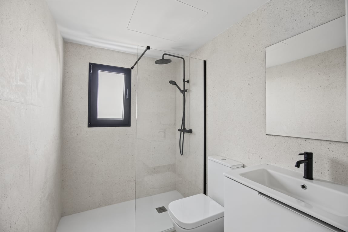 Badkamer met douche