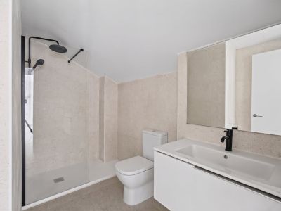 Badkamer met douche