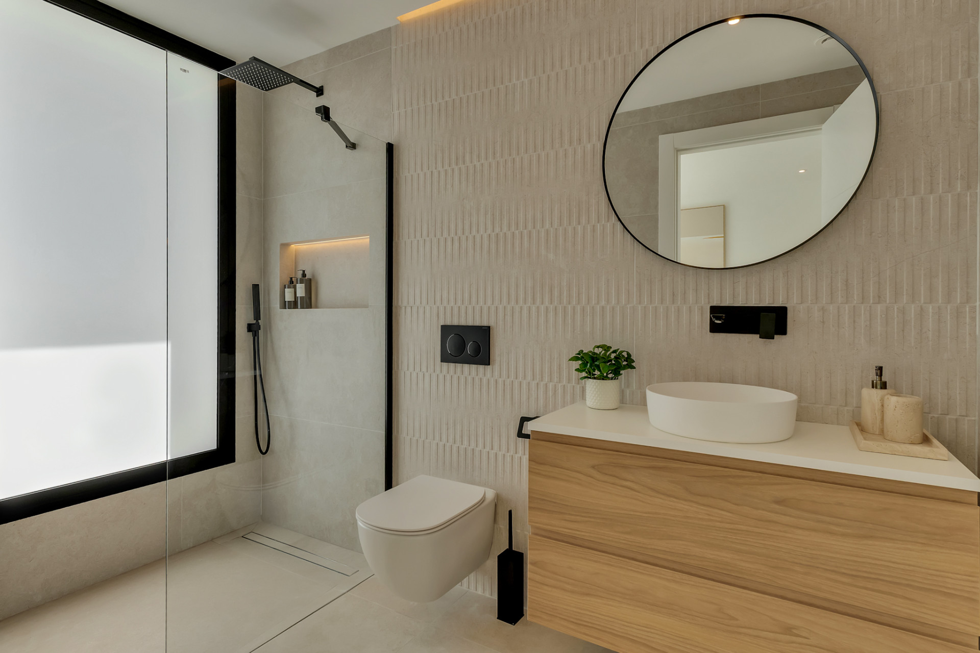 Badkamer met douche