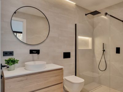 Badkamer met douche