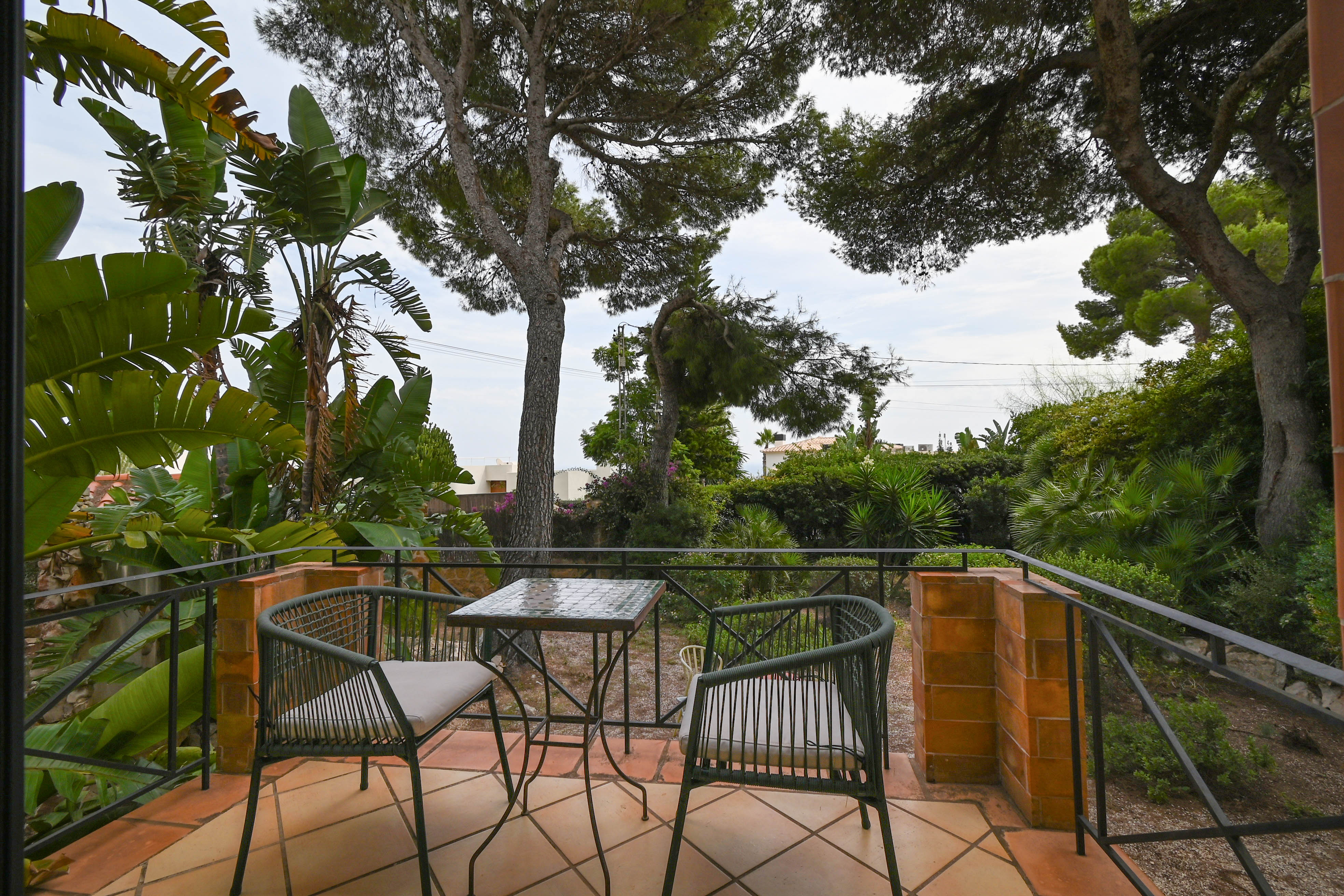 Charmante Villa met 4 Slaapkamers, Zeezicht en Zwembad in Jávea