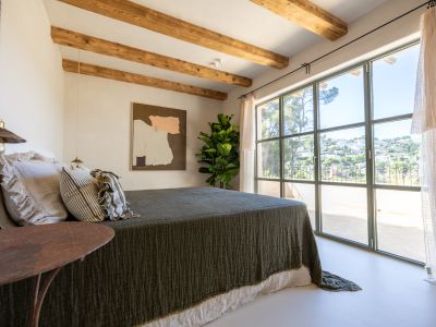 Slaapkamer met toegang tot terras